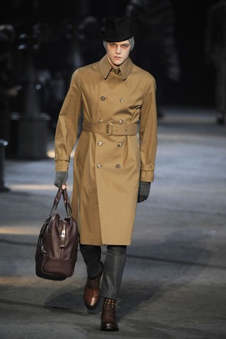 Alexander McQueen / - 2009-2010